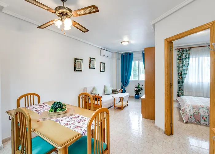 Gemuetliche 800 Meter Von Del Cura Entfernt * トレビエハ